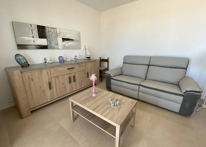 Апартаменты T3 Bord De Renove, Loggia, Parking Prive - Fr-1-696-129 *