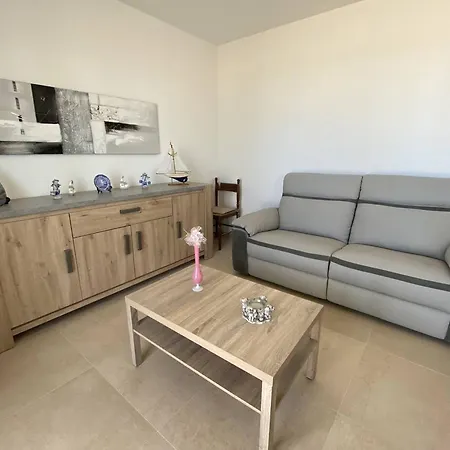 Апартаменты T3 Bord De Renove, Loggia, Parking Prive - Fr-1-696-129 *